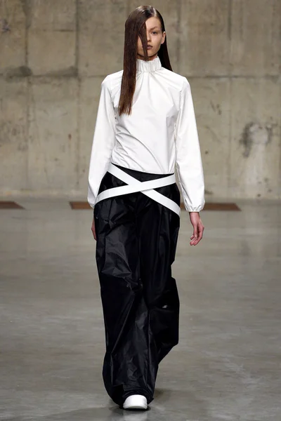 Look 5